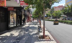 Gazi Caddesi’nin Asfaltlanması Esnafı Vurdu
