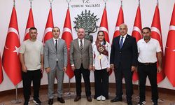 Vali Çalgan Milli Gururumuzu Tebrik Etti