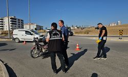 Çorum'da Kamyonetle Çarpışan Motosikletin Sürücüsü Öldü