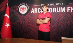 Çorum FK, Bosna Hersekli Milli Futbolcu Ermin Mahmic'i Transfer Etti