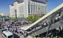 Alihan Kuriş’in Sorgulaması Başladı, Cemaat Destek İçin Toplandı