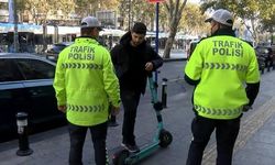 E-scooter’ı 15 Yaşından Küçüklerin Kullanması Ve İki Kişi Binmek Yasak
