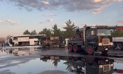 Yolcu Otobüsü İle Yakıt Tankerin Çarpıştı! 35 Kişi yaralı