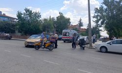 Otomobil İle Motosiklet Çarpıştı: 1 Yaralı