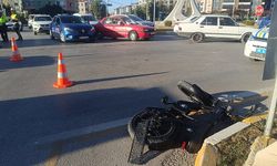 Binevler Kavşağı’nda Korku Dolu Anlar! Minibüs Çarptığı Bisikletli Yaralandı