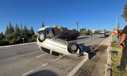 Takla Atan Otomobil Karşı Şeride Devrildi: 1 Yaralı