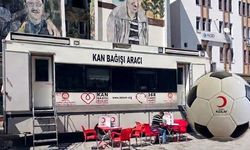 Kan Verene Futbol Topu Hediye