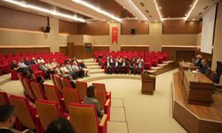 İş İnsanlarına İş Dünyası Ve Yapay Zeka Konulu Sunum Yapıldı