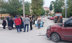 Kavşakta Feci Kaza: 3 Tekerlekli Motosiklet Hafif Ticari Araçla Çarpıştı