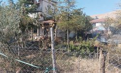 Feci Ölüm! Bahçedeki Kuru Otları Yakmak İsterken Alevlerin Arasında Kaldı