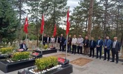 Din görevlileri şehitleri ziyaret etti