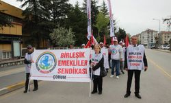Emekliler Ankara’ya Yürüyor
