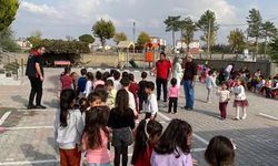 İtfaiyeden minik öğrencilere afet bilinci