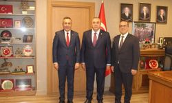 Başkan dere Kayrıcı’ya projelerini anlattı.