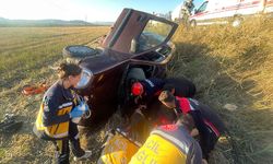 Ekipler zamanla yarıştı: Sıkışan sürücü hastaneye kaldırıldı