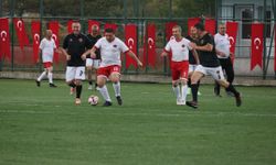 Sungurlu'da "3. Veteranlar Gösteri Maçı" oynandı