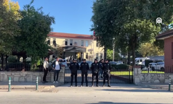 Bir belediyeye daha operasyon! Başkan ve oğlu gözaltında