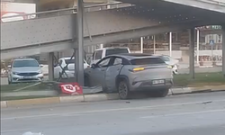 Üst geçit altında feci kaza