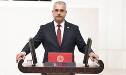 Ahlatcı’dan muhtarlar günü mesajı: “Gönül köprülerimizin mimarları”