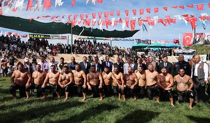 Pırlanta Pirinç Festivalinde başpehlivanlığı Bekir Eryücel kazandı