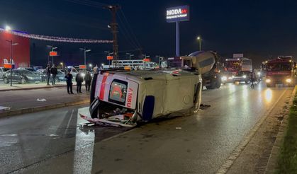 Çevre yolunda can pazarı! Ambulansın karıştığı kazada 6 kişi yaralandı