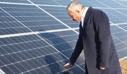 Başkan Şaltu, Güneş Enerjisi Santralini Yerinde İnceledi