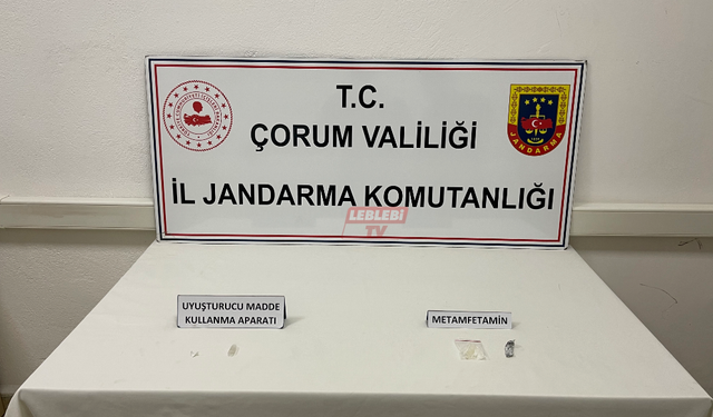Jandarmadan Uyuşturucu Bulunan Araca Operasyon