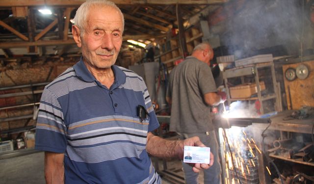 71 Yıllık Demir Ustası Kazım Keçik "Yaşayan İnsan Hazinesi" Listesine Girdi