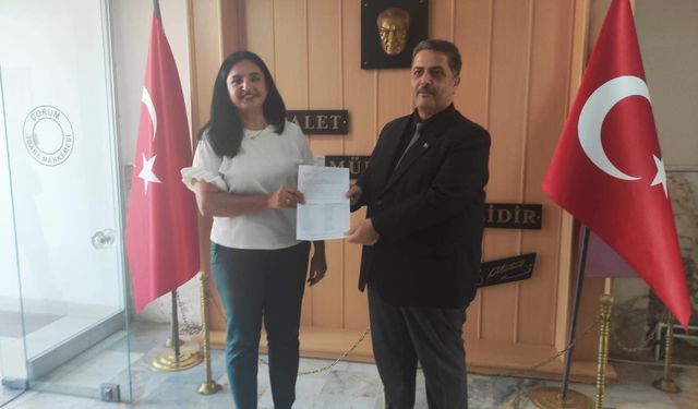 Kurtbaş, Mazbatasını Aldı