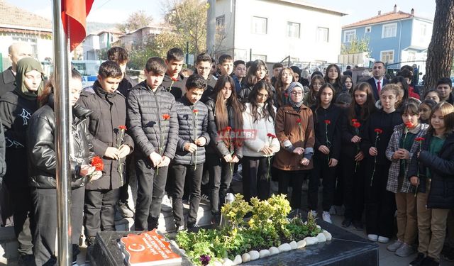 Şehit Öğretmen Şenay Aybüke Yalçın Öğretmenler Günü'nde Anıldı