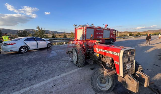 Sungurlu'da Feci Kaza: Traktör Sürücüsü Hayatını Kaybetti, 4 Yaralı