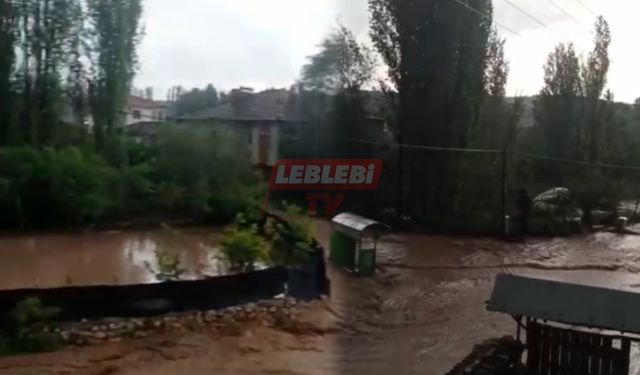 Türkhacılar Hanı Köyü’nü Sel Vurdu