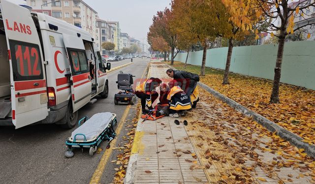 Üç Tekerlekli Elektrikli Motosikletten Düşen Yaşlı Kadın Yaralandı