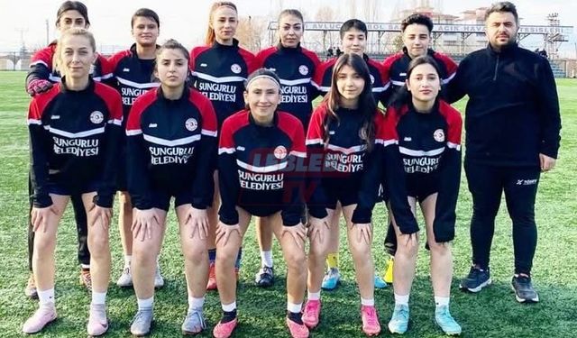 Kadın Futbol Takımı Sezonu Açıyor