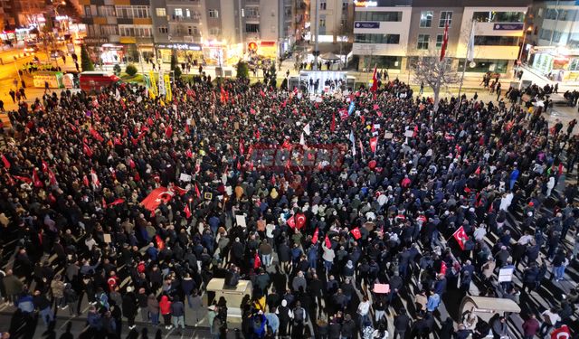 Çorum’da Ekrem İmamoğlu’na Destek Mitingi: “Bu Düzeni Hep Birlikte Değiştireceğiz”