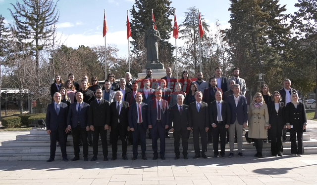 Sağlıkçılar Ata’nın Huzurunda