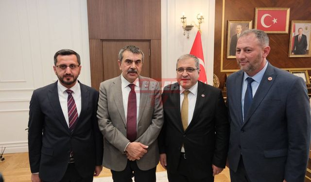 Başkan Ünlü'den Bakan Tekin’e Bayat'ın Eğitim Talepleri!