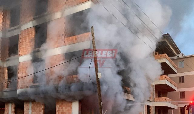 Alaca'daki İnşaatta Alevler Yükseldi, İtfaiye Zamanında Yetişti