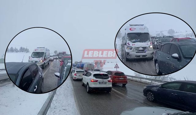 Samsun Yolu Kilit! Emniyet Şeridi İhlali Can Yakıyor, Ambulanslar Geçemiyor