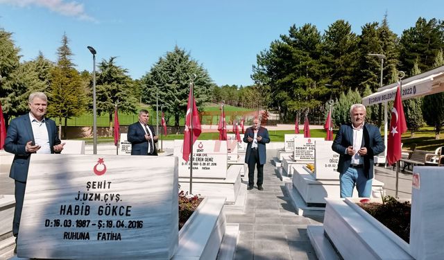 Alagöz, "Sizi Toprağa Değil, Kalplerimize Gömdük"