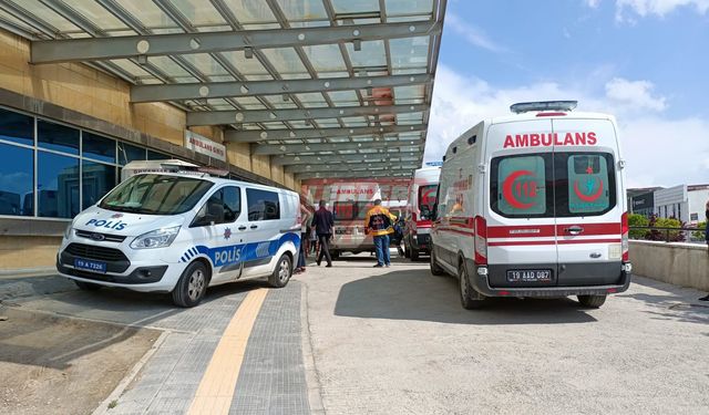 Direksiyon Hakimiyetini Kaybeden Motosiklet Sürücüsü Kaza Yaptı