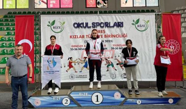 Kargılı Belinay Güreşte Türkiye Şampiyonu Oldu