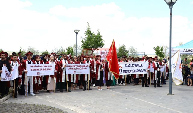 Başkan Arslan, Mezuniyet Coşkusuna Ortak Oldu