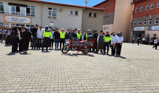Bayat'ta Trafik Ve İlkyardım Haftası Kutlandı