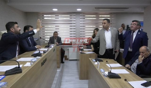 İl Genel Meclisi TBMM’yi Aratmadı! Yine Kavga Yine Kavga