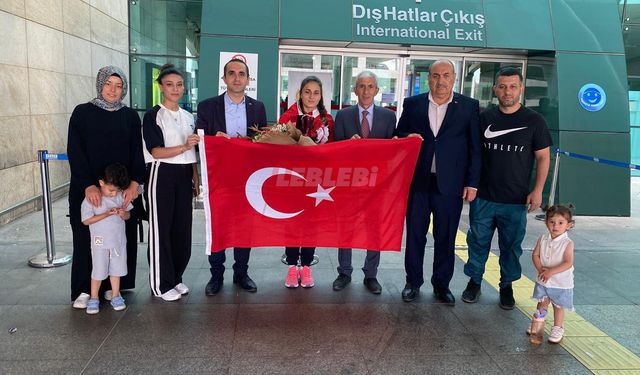 Avrupa İkincisi Sporcumuz Özdenur Özmez’e Coşkulu Karşılama