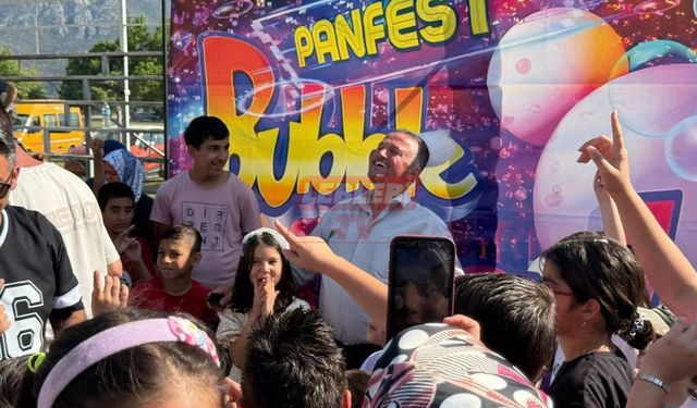 Kargı Belediyesi Çocukların Karne Sevincine Ortak Oldu