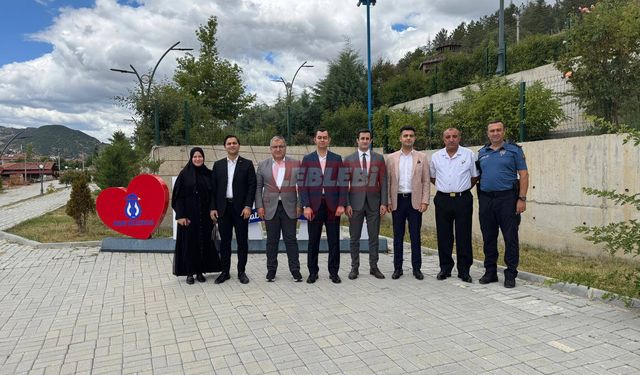 Başkan Ünlü, İlçeden Ayrılan Kaymakam Yüce ve Cumhuriyet Savcılarını Uğurladı