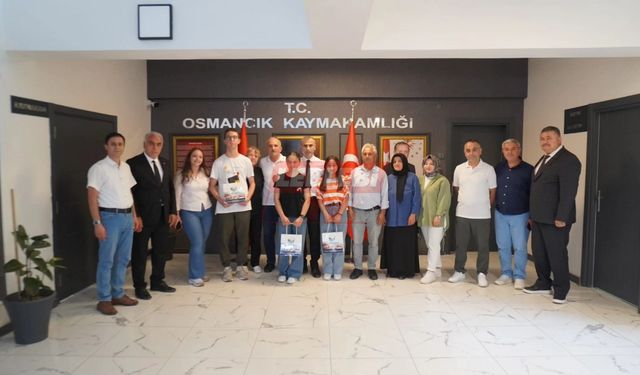 Kaymakam Duman, LGS’de Derece Alan Öğrencileri Kabul Etti