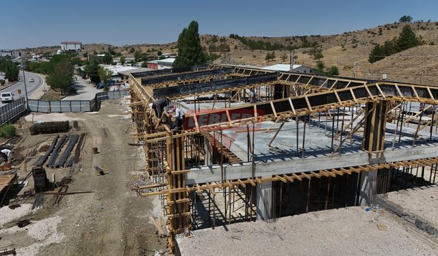Sungurlu Yukarı Sanayi Sitesi Toplu İş Yerleri İnşaatı Hızla Yükseliyor